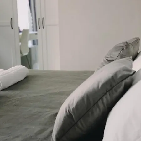 Bed And 게스트하우스 2*