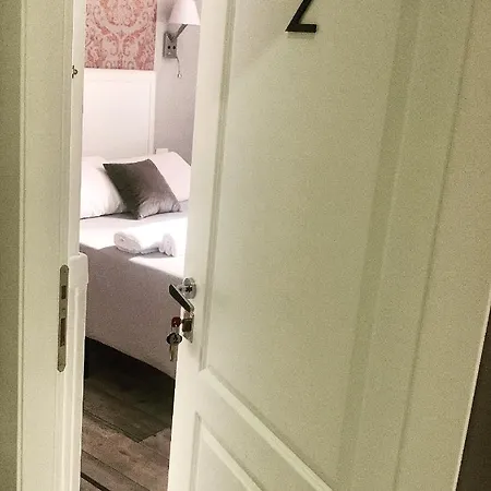Bed And 2*
