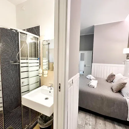 Bed And Guest house 2*